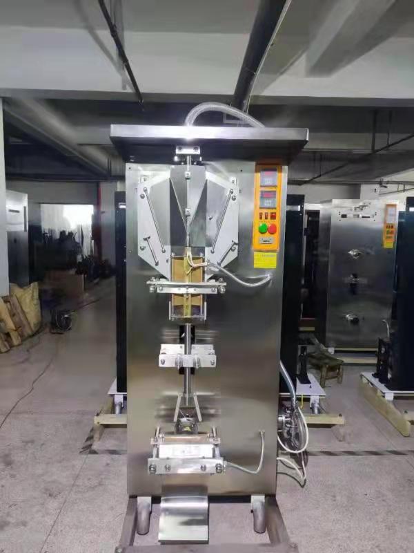 automatic water bag packing machine (3)
